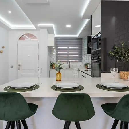 Apartment Calma House Aloha Gardens By Vps