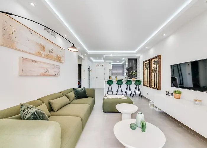 Apartment Calma House Aloha Gardens By Vps